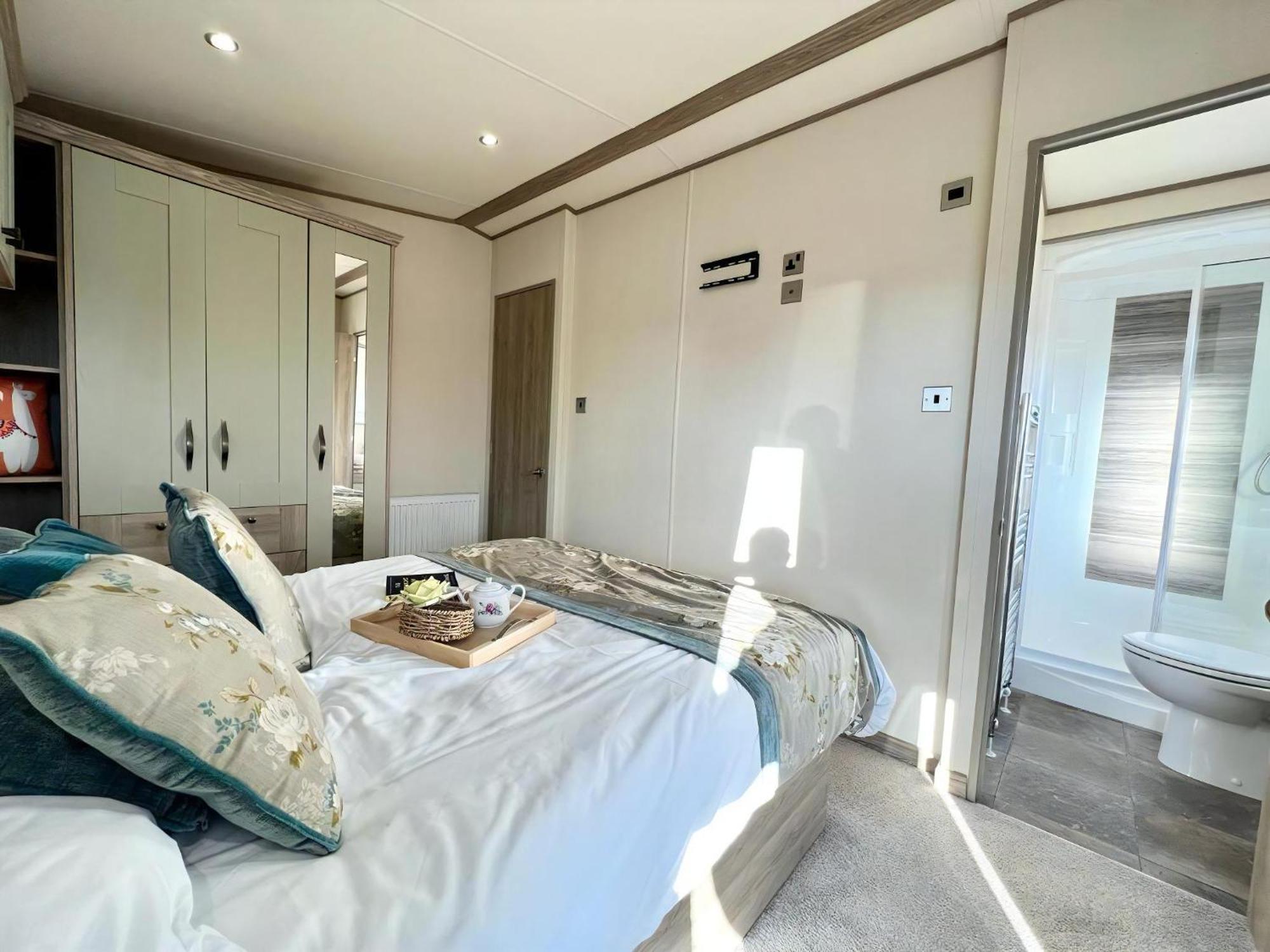 Stunning Caravan With Full Lake View At Southview Holiday Park Ref 33004Ml Skegness Exterior foto